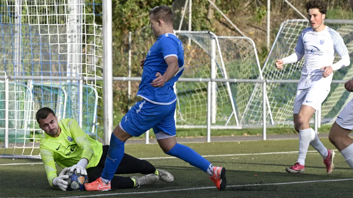 SV Kornwestheim - TV Aldingen: SV Kornwestheim - TV Aldingen; SVK; Fussball Bezirksliga E/M; Saison 2026 2027;
SVK (blau): Marco Schwalb