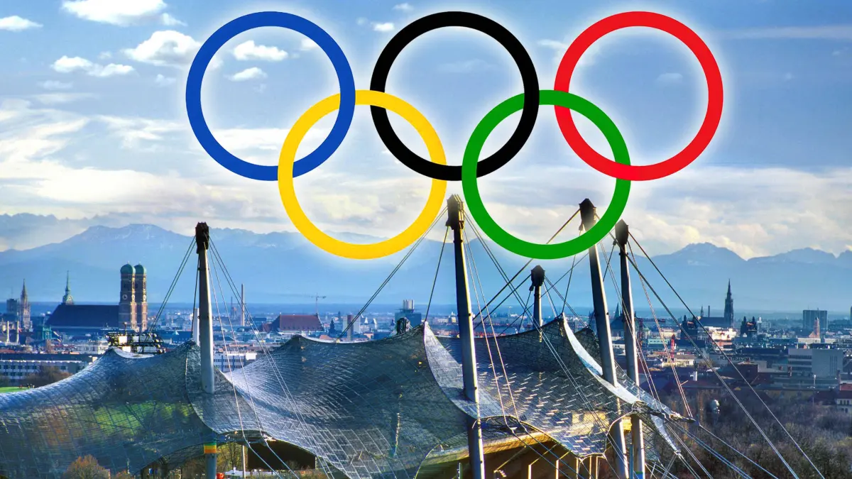 Der Deutsche Olympische Sportbund hat entschieden dass sich München für die Olympischen Spiele 2036 oder 2040 bewirbt. und das Olympische Feuer nach 1972 ein 2.Mal nach München kommen soll. Fotomontage, Symbolbild: Olympische Ringe mit Olympiastadion München, in dem 1972 die Olympischen Spiele ausgetragen wurden. München Germany *** The German Olympic Sports Confederation has decided that Munich will bid to host the 2036 or 2040 Olympic Games and that the Olympic flame should come to Munich for the second time since 1972. Photomontage, Symbolic image of the Olympic rings with the Munich Olympic Stadium, where the 1972 Olympic Games were held. Munich, Germany Copyright: xHeinzxGebhardtx
