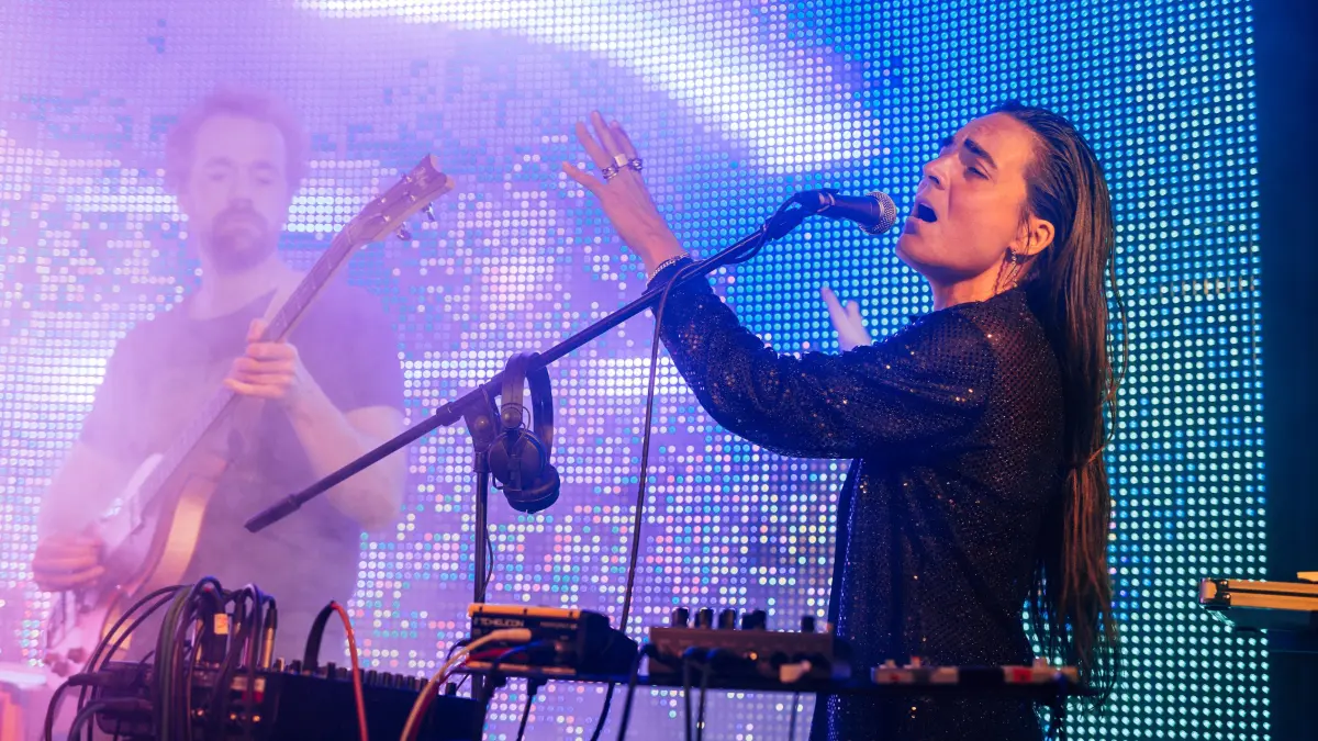 Konzert von Künstlerin KiTZ: 15.10.2026, Stuttgart: Künstlerin KiTZ gibt im Club Merlin ein Konzert. Foto: Lichtgut/Christoph Schmidt