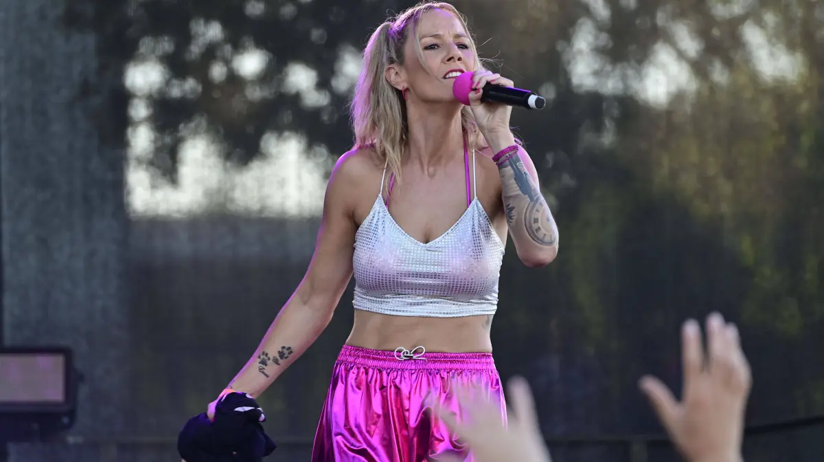 Milla Pink bei der größten Mallorca-Party der Lausitz 2025 im Messepark Löbau. Löbau, 28.06.2025 *** Milla Pink at the biggest Mallorca party in Lusatia 2025 at Messepark Löbau Löbau, 28 06 2025 Foto:xM.xWehnertx/xFuturexImagex mallorca_5634