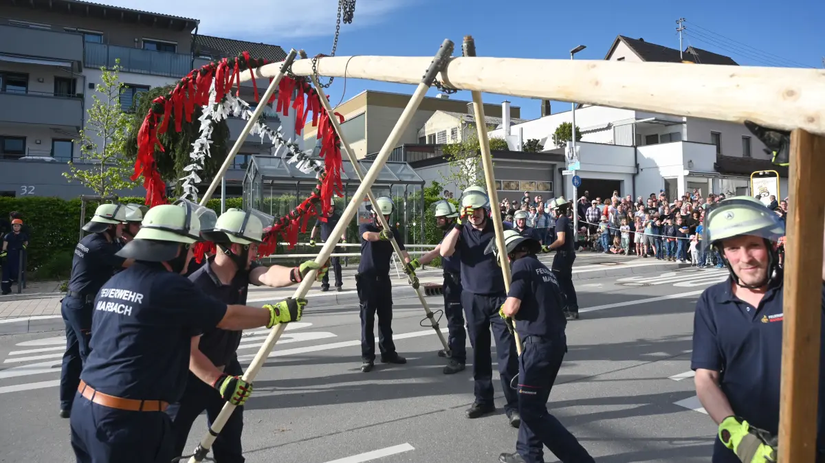 Rielingshausen Feuerwehr Maibaum stellen 2024