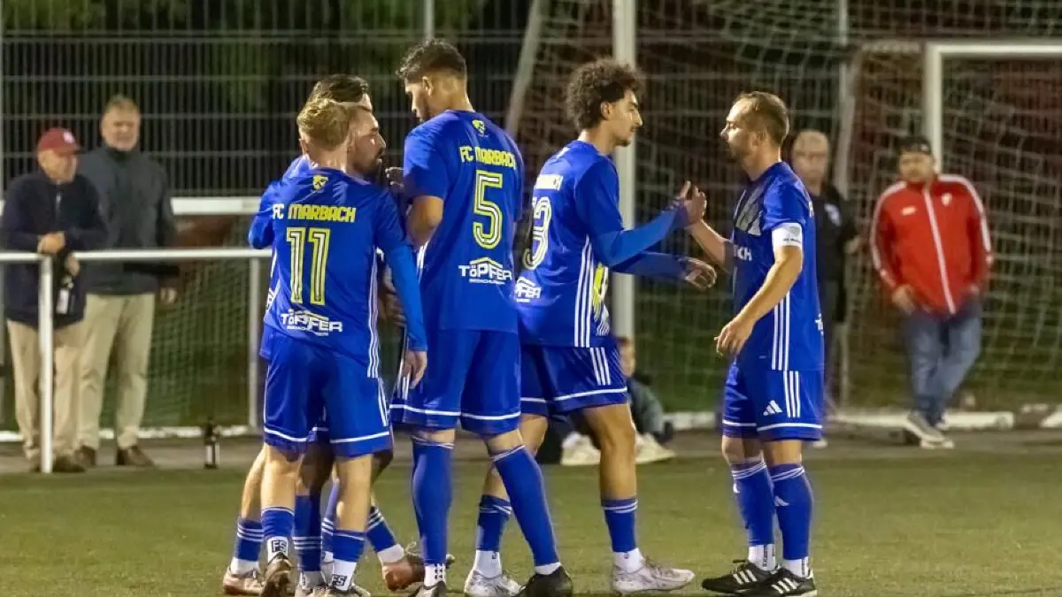 Die Marbacher durften sich rund um den zweifachen Torschützen Yalmal gleich vier Mal in der Jubeltraube treffen.