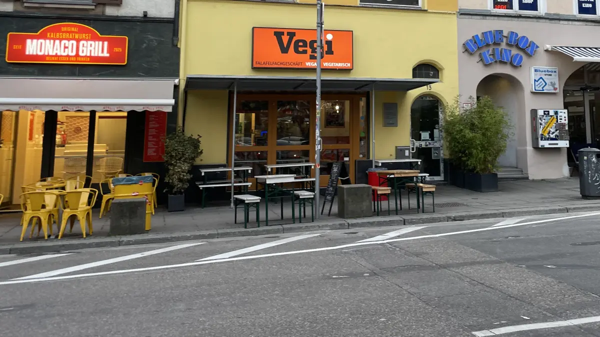 Der Kultimbiss Vegi schließt Mitte November - eine Nachricht die viele Stuttgarterinnen und Stuttgart nicht kalt läst.