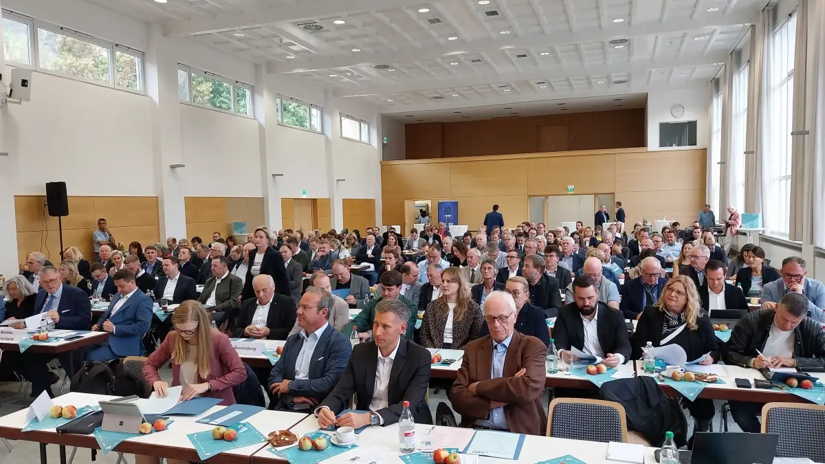 Der 51. Bezirksparteitag der CDU Württemberg-Hohenzollern findet in der Festhalle im Albstädter Stadtteil Onstmettingen statt.
