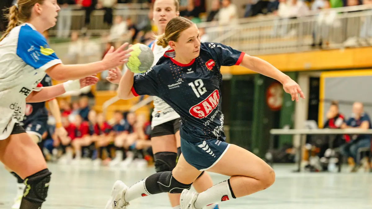 SG H2Ku Herrenberg – FC Schmiden/Oeffingen, Handball, Damen, Regionalliga Baden-Wuerttemberg, 05.Spieltag, Saison 2026/2027, 17.10.2026, Sina Venth (SG H2Ku Herrenberg #12)
Foto: DROFITSCH/EIBNER
