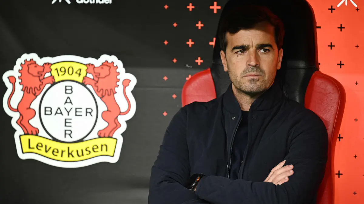 FBL-GER-BUNDESLIGA-LEVERKUSEN-FREIBURG: Bayer Leverkusen's Spanish head coach Carles Martinez is pictured prior to the German first division Bundesliga football match between Bayer Leverkusen and SC Freiburg in Leverkusen, western Germany, on October 18, 2026. (Photo by INA FASSBENDER / AFP) / DFL REGULATIONS PROHIBIT ANY USE OF PHOTOGRAPHS AS IMAGE SEQUENCES AND/OR QUASI-VIDEO