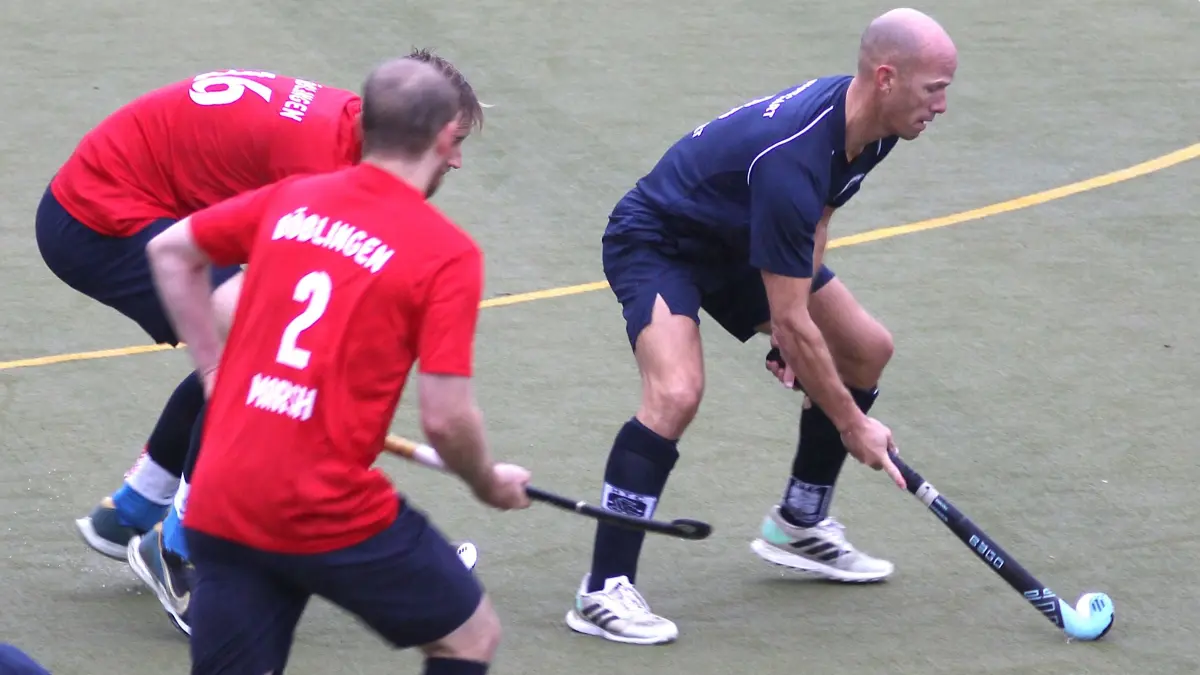 Ex-SVB-Spieler und heutigen Stuttgarter Sascha Reinelt (re.)