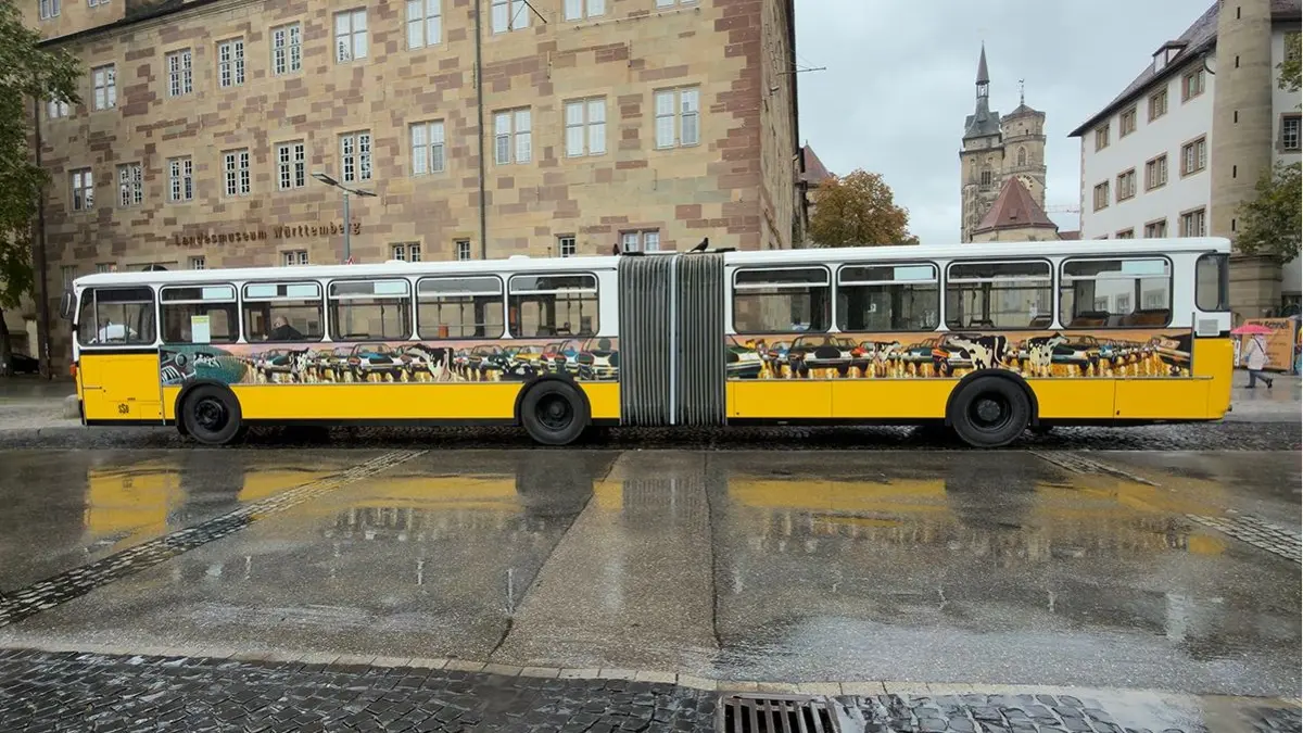Der 1992 geschaffene Kunstbus des amerikanischen Künstlers Lowell Boileau