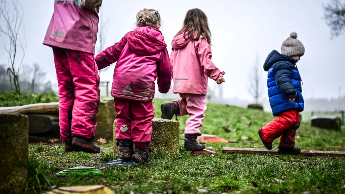 Kita KTE Biefang ** NUR FÜR REDAKTIONELLE ZWECKE ** EDITORIAL USE ONLY **Ein Symbolfoto aus der Waldgruppe der Kindertagesstätte KTE Biefang, am Mittwoch den 06. Februar 2025 in Oberhausen. Oberhausen Copyright: LarsxFröhlich *** Kita KTE Biefang FOR EDITORIAL PURPOSES ONLY EDITORIAL USE ONLY p A symbolic photo from the forest group of the daycare center KTE Biefang, on Wednesday, February 06, 2025 in Oberhausen Oberhausen Copyright LarsxFröhlich Copyright: LarsxFröhlich doc7z8w2nxgty11dxvcaj2y ,EDITORIAL USE ONLY