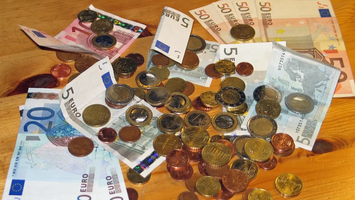 Denkendorf: Wegen eines Minus von 1,8 Millionen Euro – ...