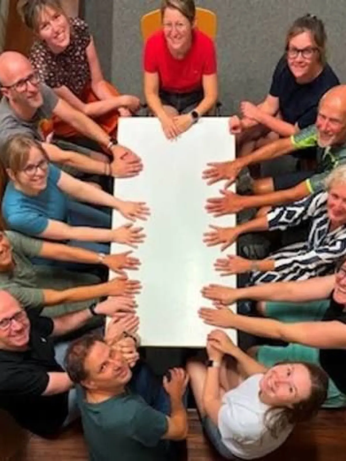Die Schaubühne Sindelfingen spielt das Justizdrama "Die 12 Geschworenen" in der Versöhnungskirche.