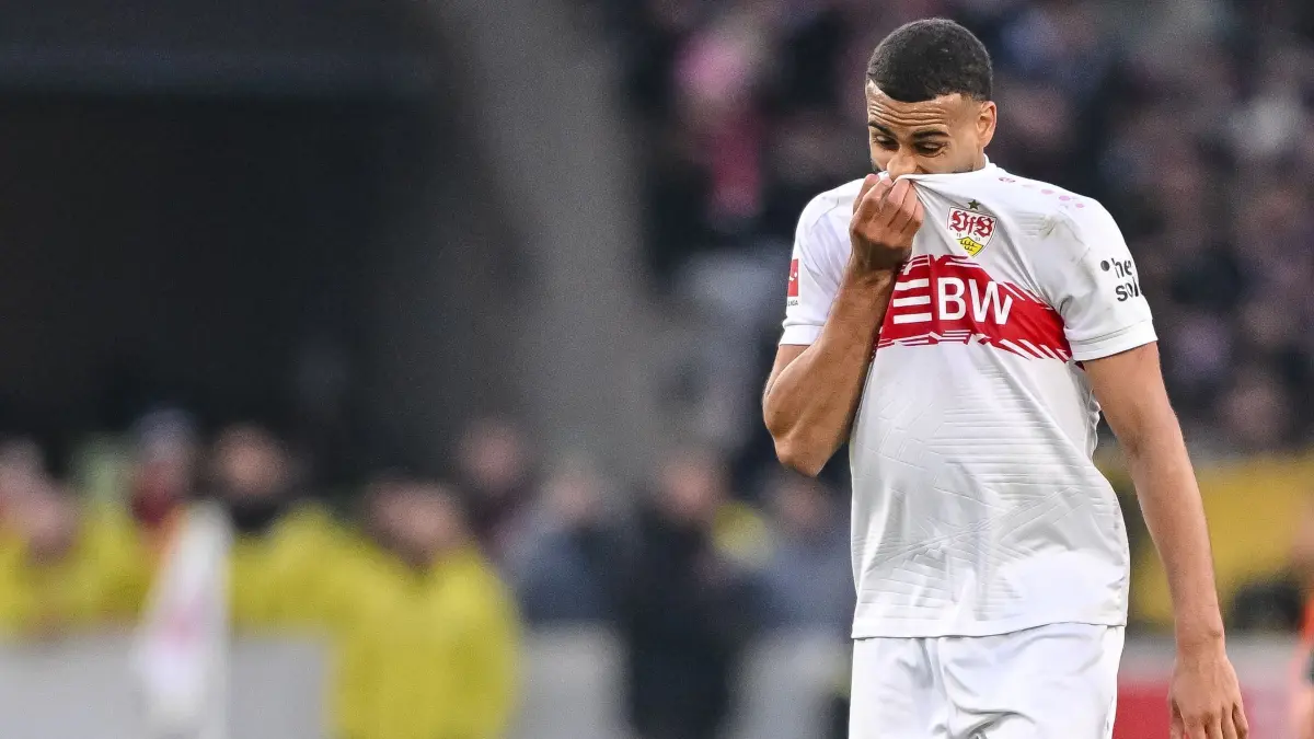 Josha Vagnoman: ARCHIV - 01.02.2026, Baden-Württemberg, Stuttgart: Fußball: Bundesliga, VfB Stuttgart - SC Freiburg, 20. Spieltag, MHPArena. Josha Vagnoman (VfB Stuttgart) reagiert im Spiel. (zu dpa: «VfB Stuttgart vorerst ohne Vagnoman») Foto: Harry Langer/dpa +++ dpa-Bildfunk +++