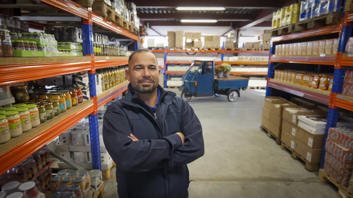 D'Aurelio: Kornwestheim - Die D´Aurelio Import GmbH ist ein Familienunternehmen und beliefert Restaurants, Feinkostläden und Großküchen mit italienischen Lebensmitteln. Nun will Inhaber Raid Ghabin auch ins Endkundengeschäft einsteigen und plant die Eröffnung eines Feinkostladens in Kornwestheim.