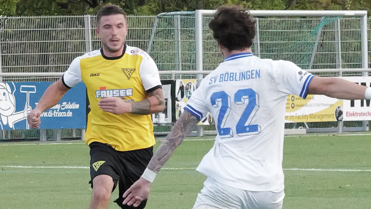 Fußball, Fussball, Landesliga, TV Echterdingen - SV Böblingen: Fußball, Fussball, Landesliga, TV Echterdingen - SV Böblingen
Nr.10 (E): Ivan Matanovic - gelb/schwarz
Fotograf: Günter E. Bergmann - Photography
Aufnahmedatum: 25.10.2026