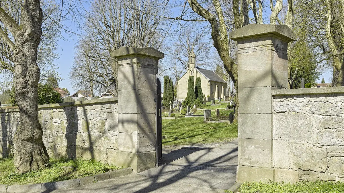 Stadtfriedhof Backnang mit der Friedhofskapelle